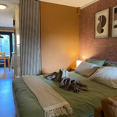 Apartman Met Jacuzzi In Huizen