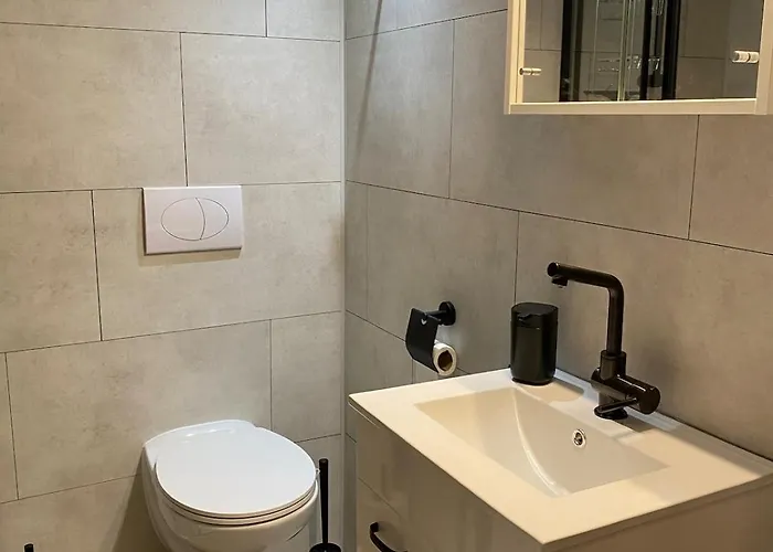 Met Jacuzzi In Апартаменты