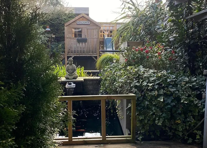 Apartment Met Jacuzzi In