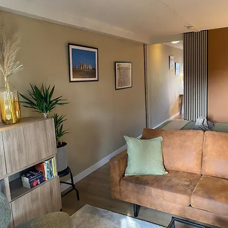 Apartment Met Jacuzzi In Huizen